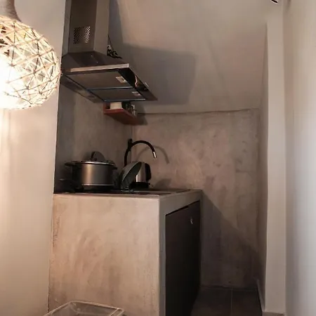 Ξενοδοχείο με διαμερίσματα Aelia Boutique & Βρασνά