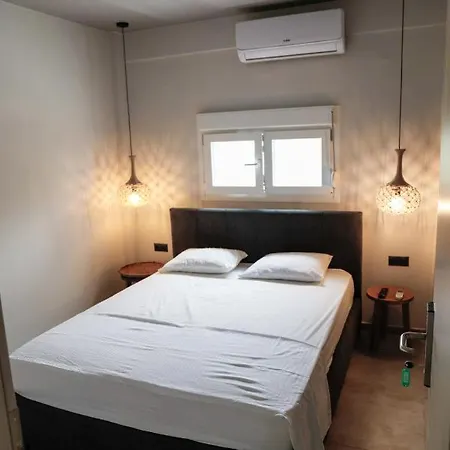 Aelia Boutique & Apartmanhotel Vrasná