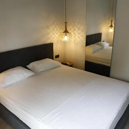 Aelia Boutique & Apartmanhotel Vrasná