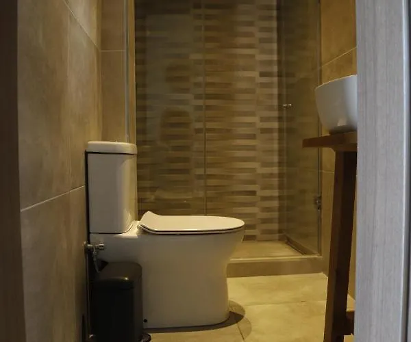 Aelia Boutique & * Vrasná